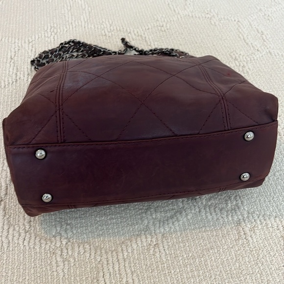 Chanel Leather Purse - Picture 3 of 13